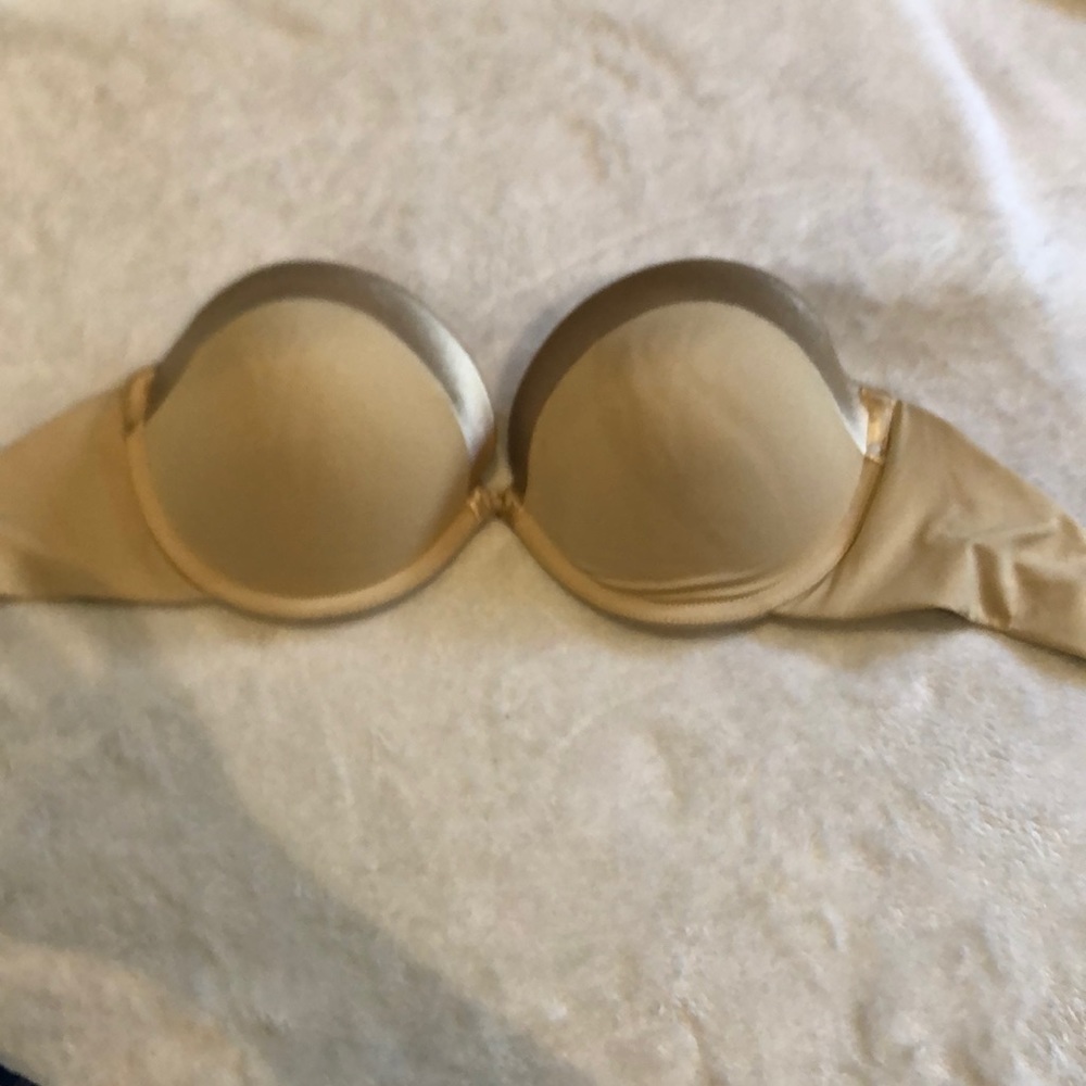 Strapless bra